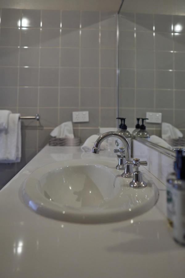 Eltham Hotel Nsw Extérieur photo